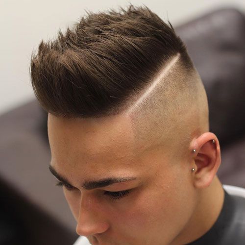 Kiểu tóc Đầu Đinh nhọn (Buzz Cut Mohawk)