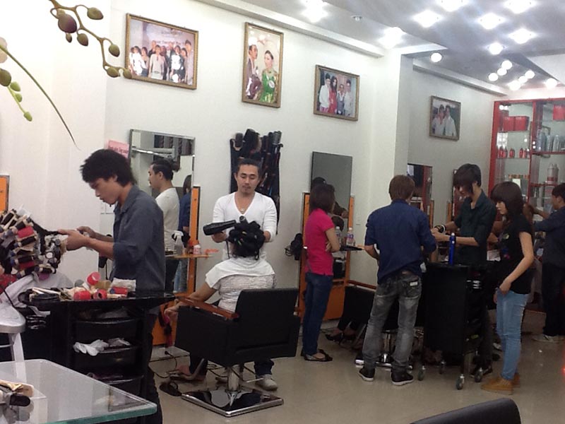 Nóng Sáu người tử vong trong tiệm cắt tóc tại Bình Dương  Báo Công an  Nhân dân điện tử