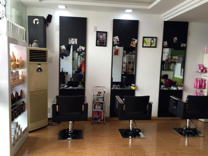 Review Tiệm cắt tóc nam đẹp ở Nha Trang nổi tiếng tút lại vẻ đẹp trai  trong chốc lát  VNTESTBANK