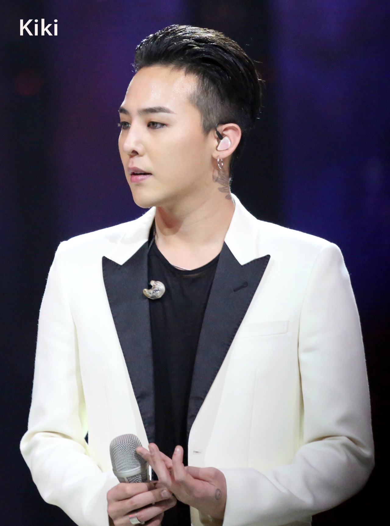 Kiểu tóc G-Dragon Slcik back Undercut 