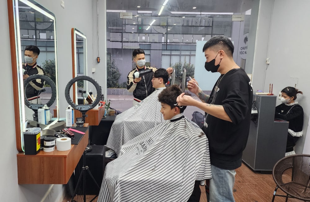 mane man barber House Long Biên